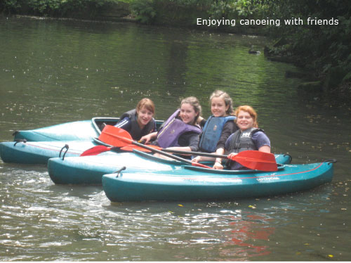 Guides canoeing